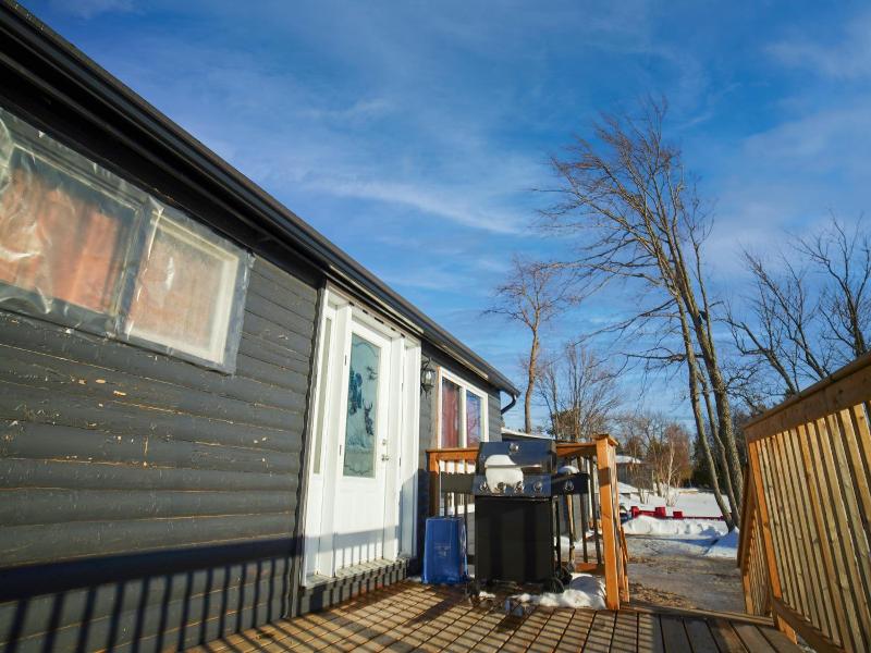 Glen Garry Motel And Cottages image