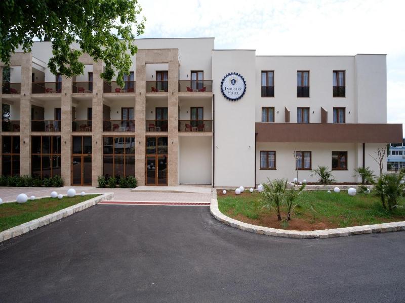 Sl Industry Hotel image