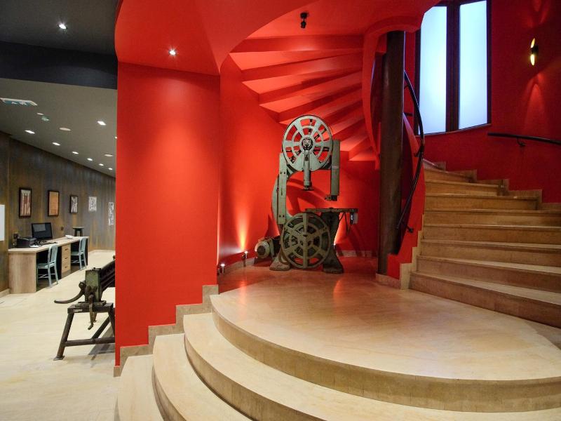 Sl Industry Hotel image