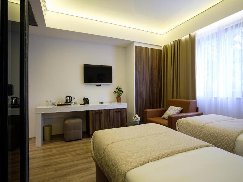 Sl Industry Hotel image