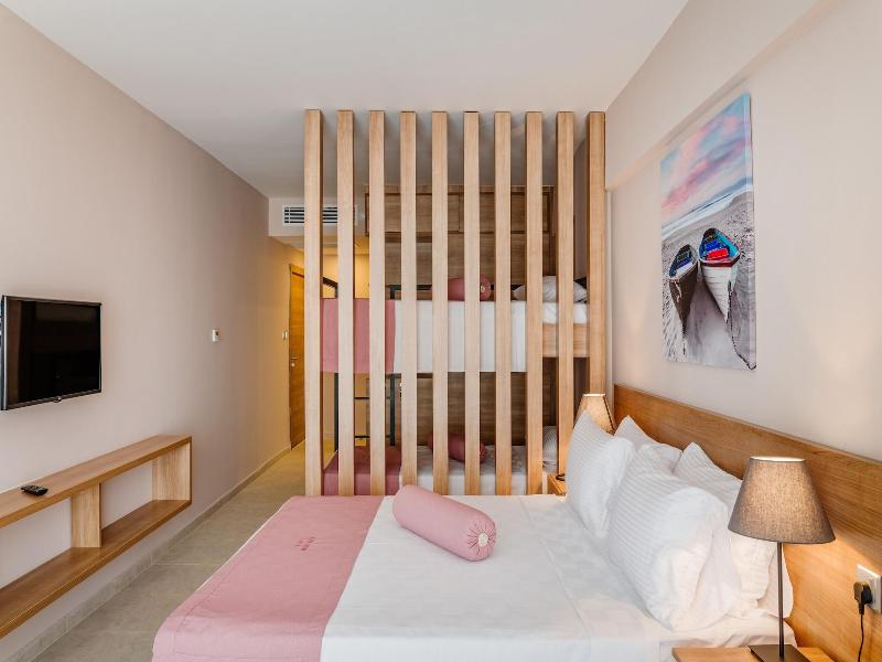 Olivia Palm Hotel image