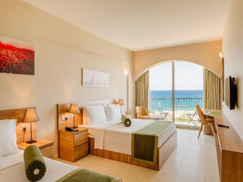 Olivia Palm Hotel image