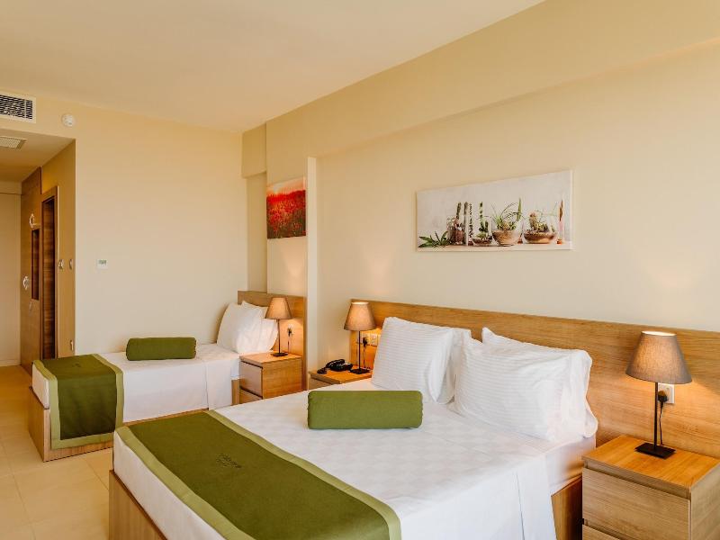 Olivia Palm Hotel image