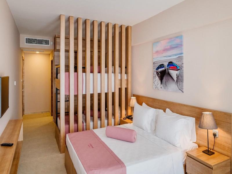 Olivia Palm Hotel image