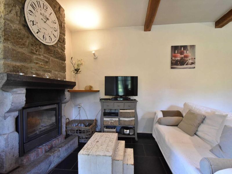 Cottage With Bubble Bath image