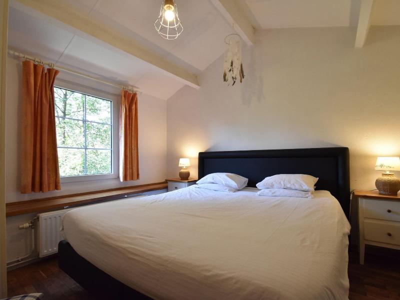 Cottage With Bubble Bath image