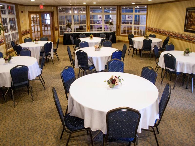 Blue Gate Garden Inn image