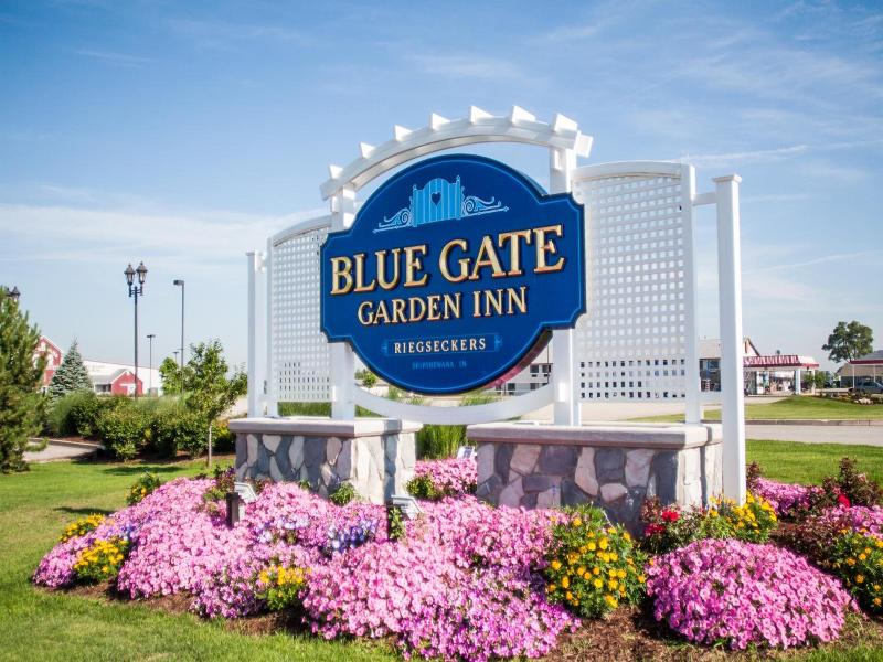 Blue Gate Garden Inn image