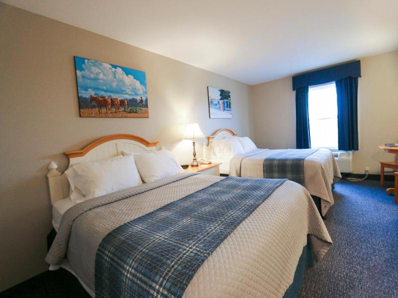 Blue Gate Garden Inn image