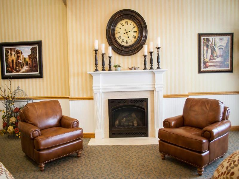 Blue Gate Garden Inn image