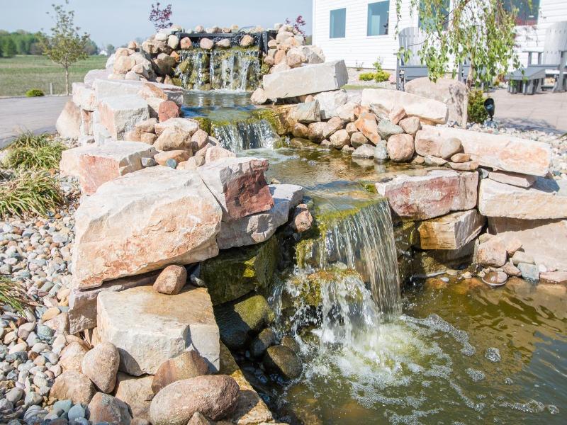 Blue Gate Garden Inn image