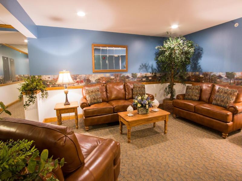 Blue Gate Garden Inn image