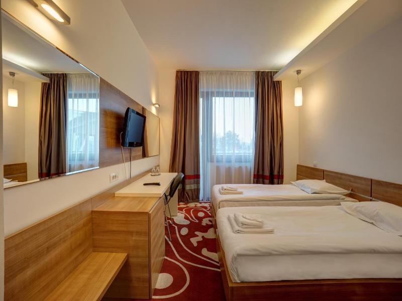 Hotel Ave Lux image