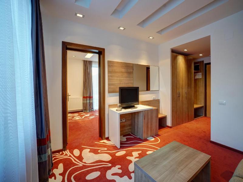 Hotel Ave Lux image
