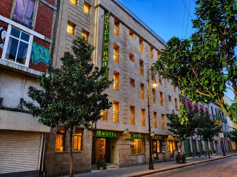 Hotel Roble image