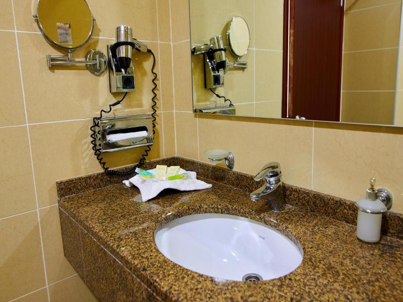 Grand Hotel Victory image