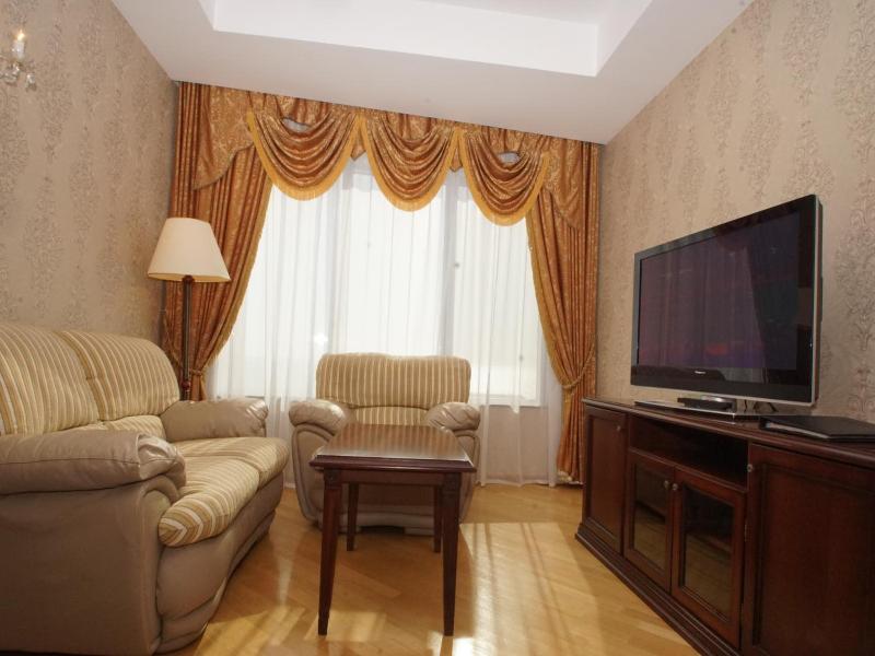 Grand Hotel Victory image