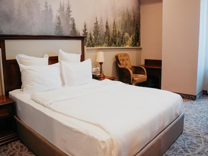 Grand Hotel Victory image