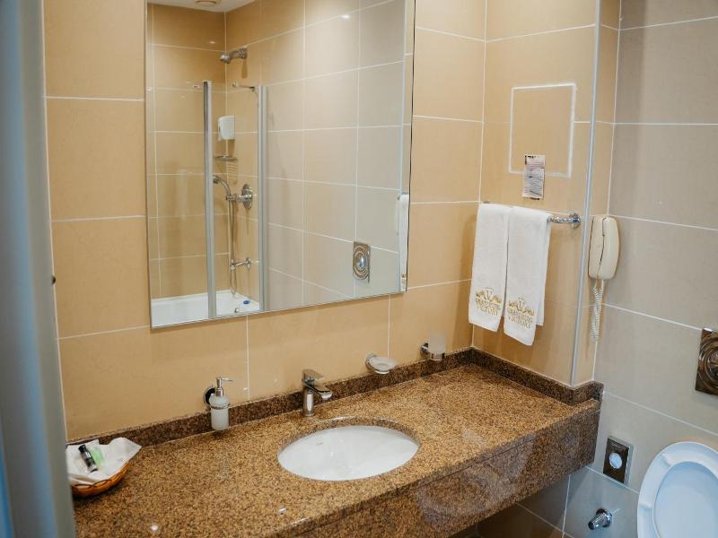 Grand Hotel Victory image