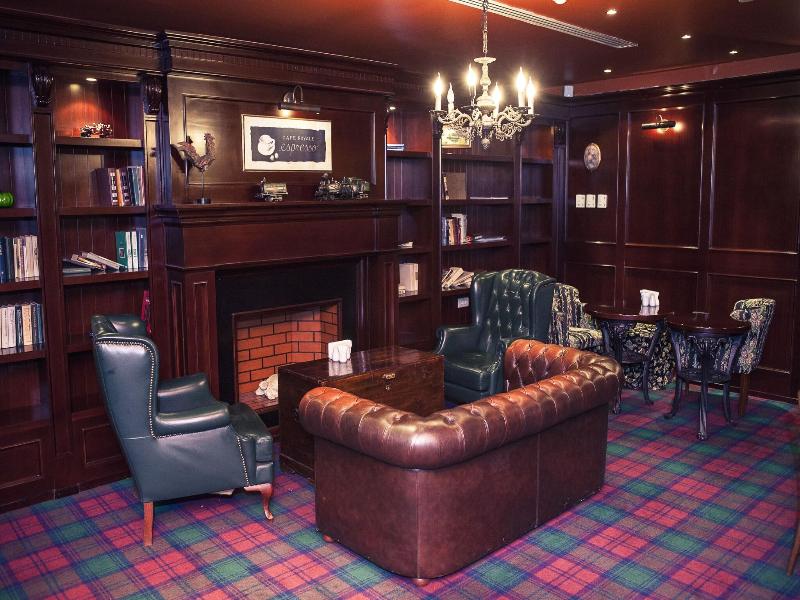 Grand Hotel Victory image