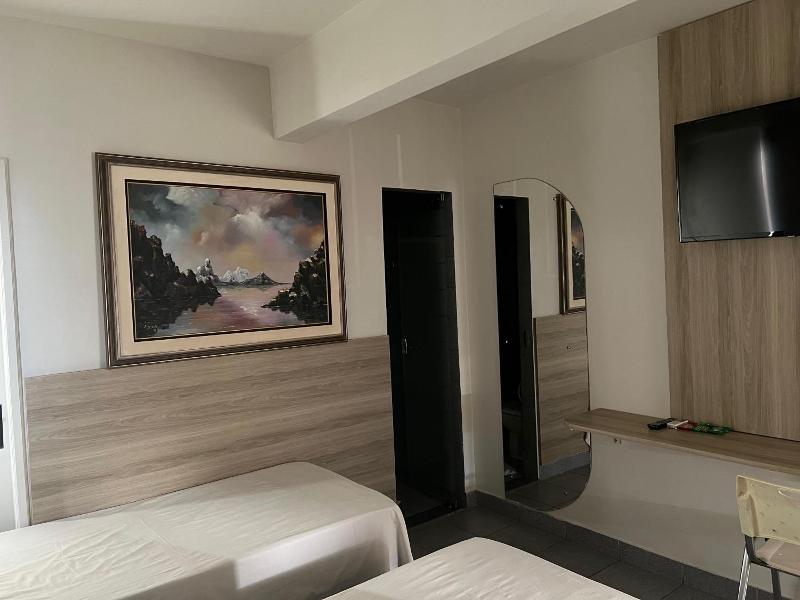 Kris Hotel image