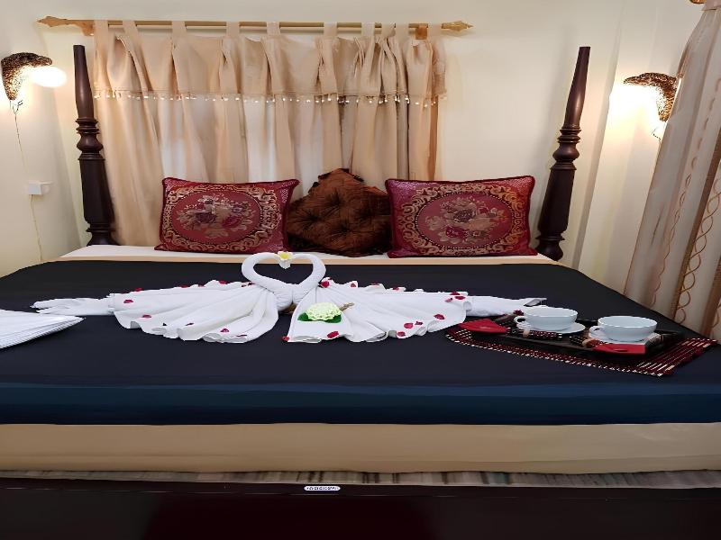 Sakura Hotel image