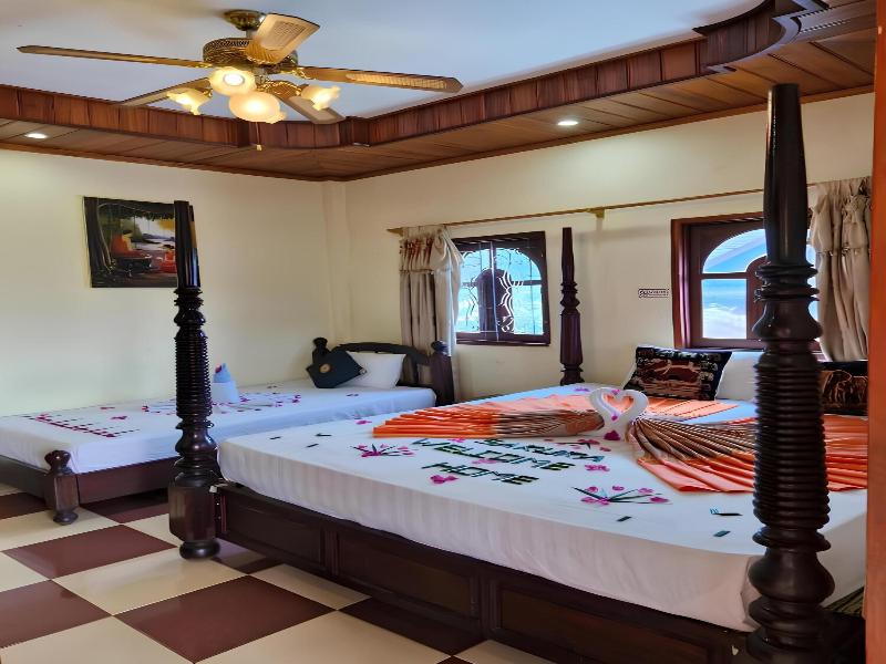 Sakura Hotel image