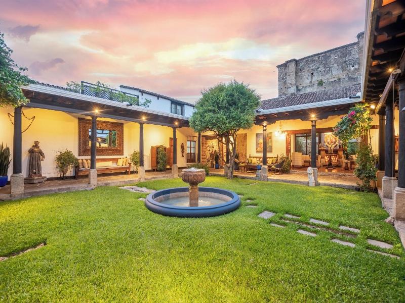Las Cruces Boutique Hotel image
