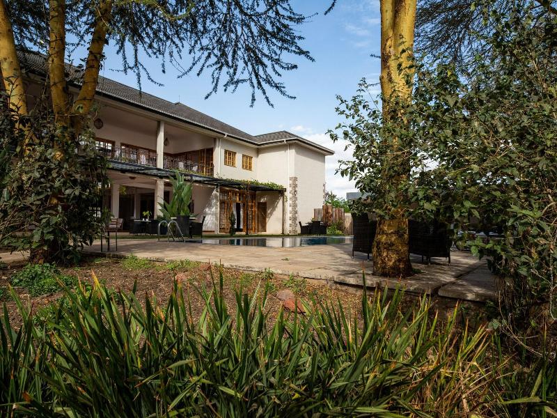 Kahawa House image