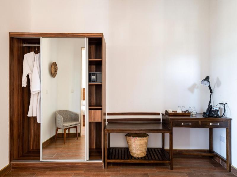 Kahawa House image