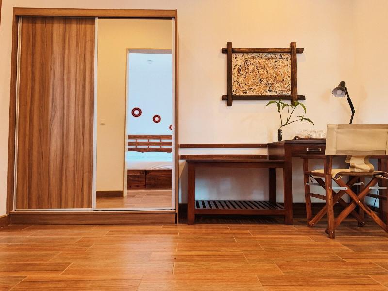 Kahawa House image