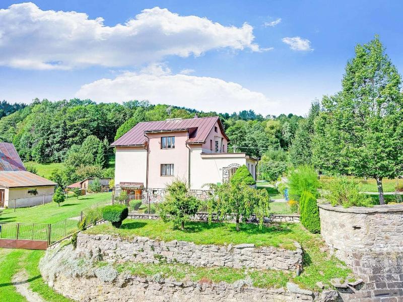 Lavish Cottage Near Ski Area In Cerny Dul image