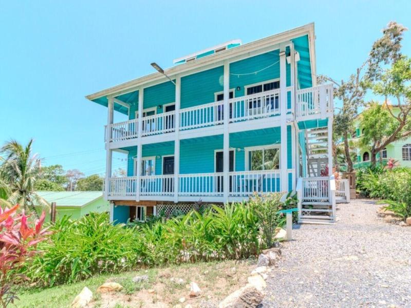 Guava Grove Resort Villas image