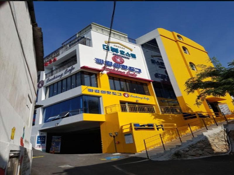 The View Hostel image