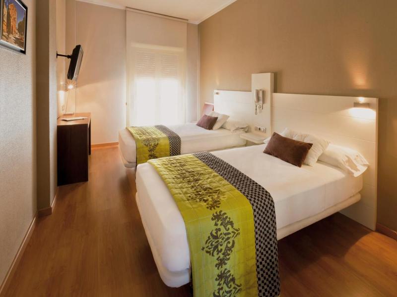 Hotel Fuente El Cura image