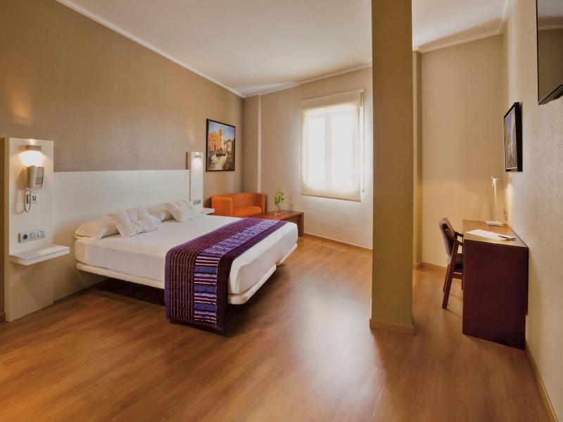 Hotel Fuente El Cura image