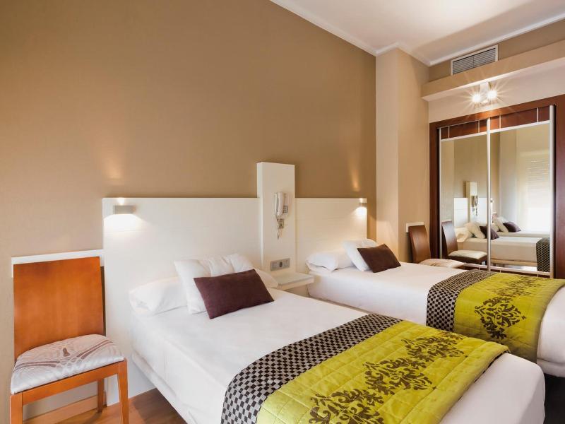 Hotel Fuente El Cura image