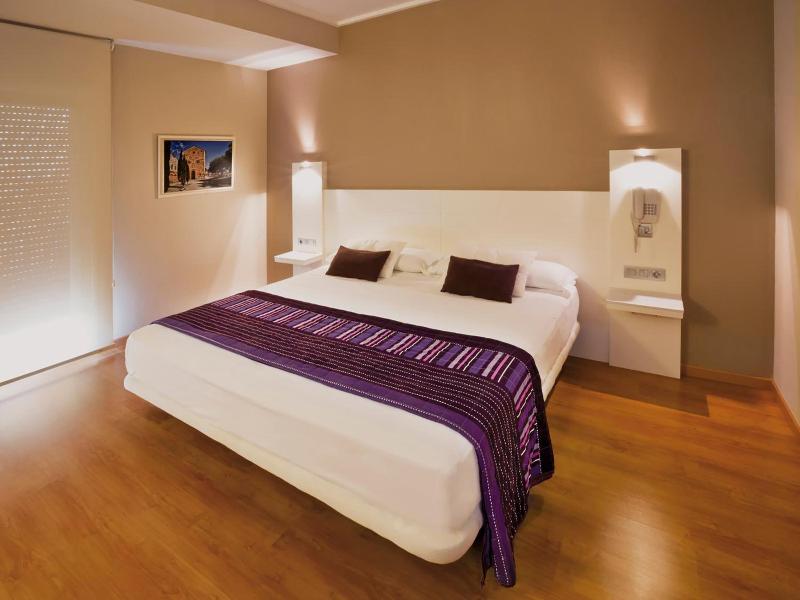 Hotel Fuente El Cura image