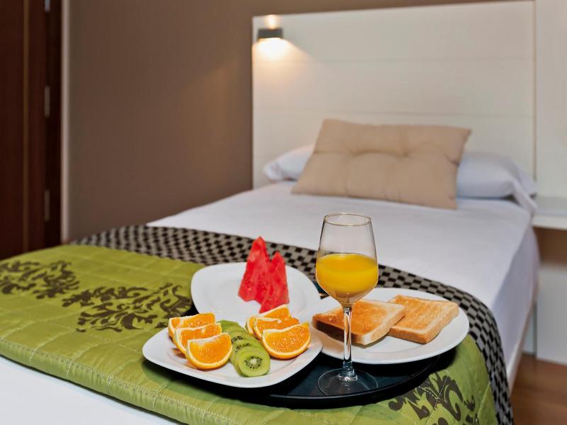 Hotel Fuente El Cura image