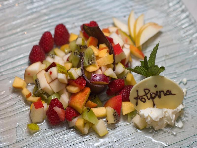 Hotel Restaurant Alpina image