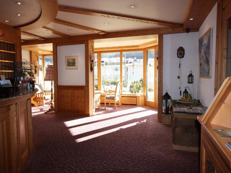 Hotel Restaurant Alpina image