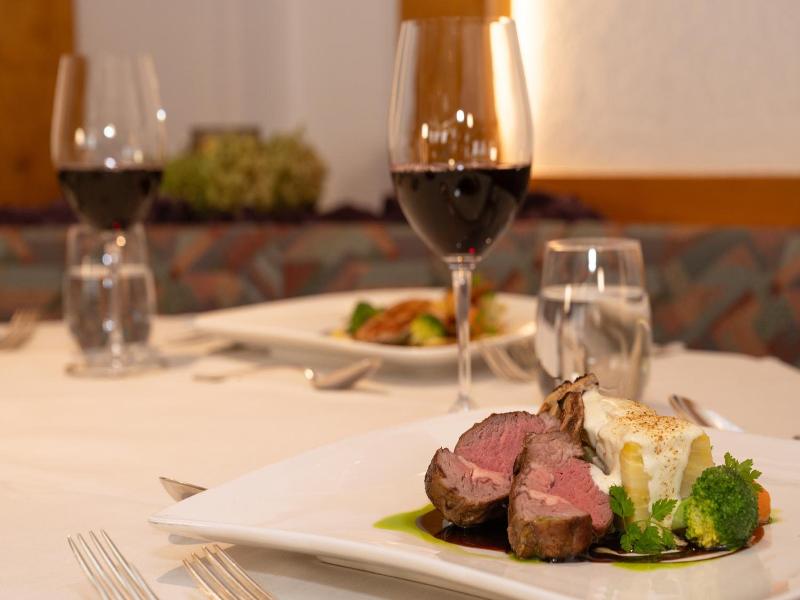 Hotel Restaurant Alpina image