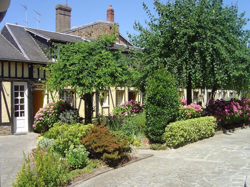 Hôtel De La Croix D'or image
