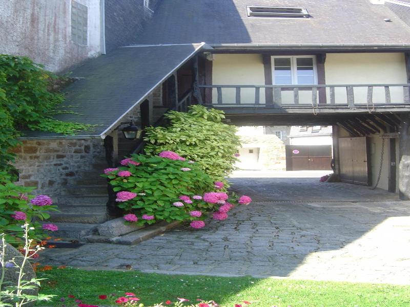 Hôtel De La Croix D'or image