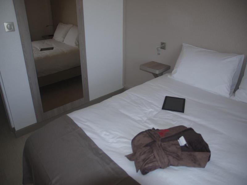 Hôtel Des Amandiers image