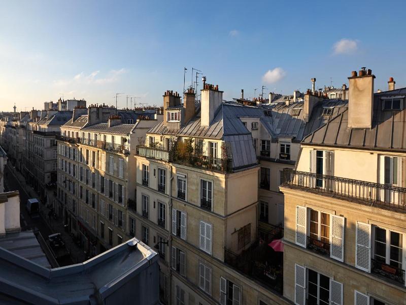 Grand Hôtel Amelot image