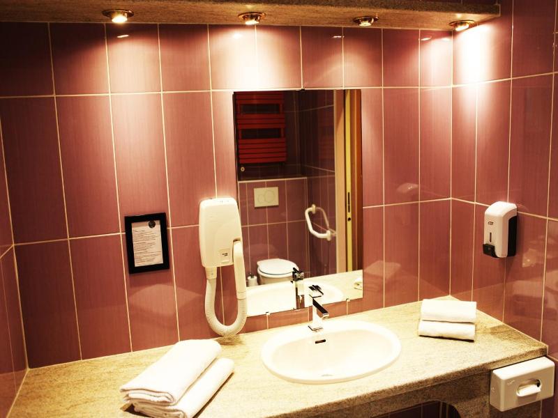 Grand Hôtel Amelot image
