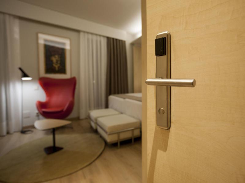 San Gil Plaza Hotel image