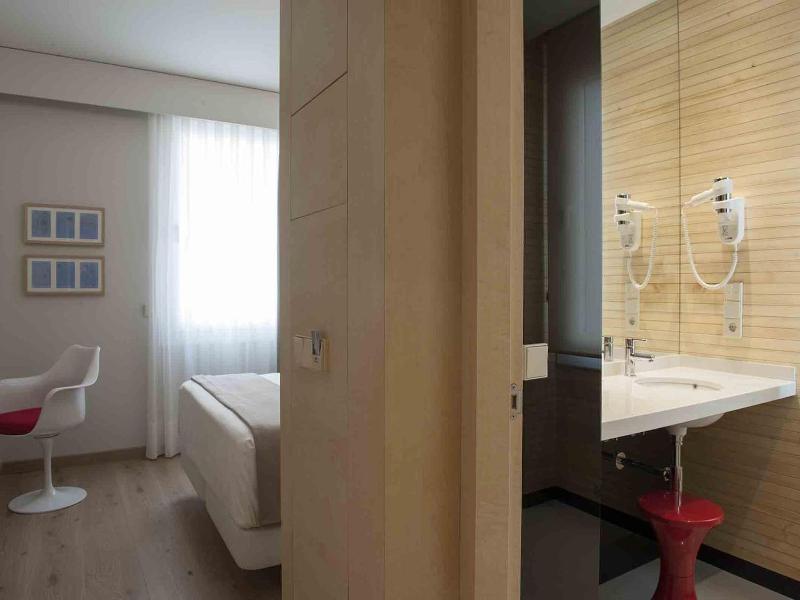 San Gil Plaza Hotel image