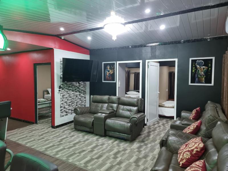 Al - Minhaj Service Apartments image